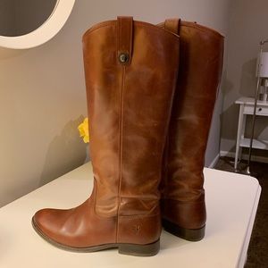 Frye Melissa Button size 7.5